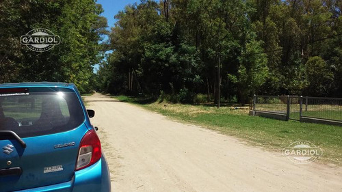 Venta De Terreno En Balneario Santa Ana, Departamento De Colonia.