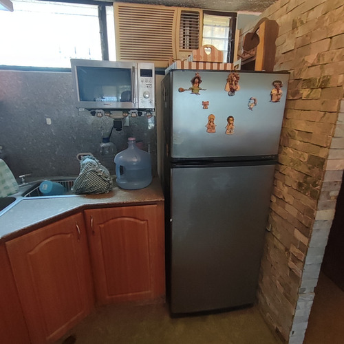 Apartamento En Terrazas Del Puerto I, De 2 Hab 2 Baños 1 Puesto De Estacionamiento. Amoblado. Con Piscina Y Churuata. En La Vía Alterna (barcelona - Puerto La Cruz)