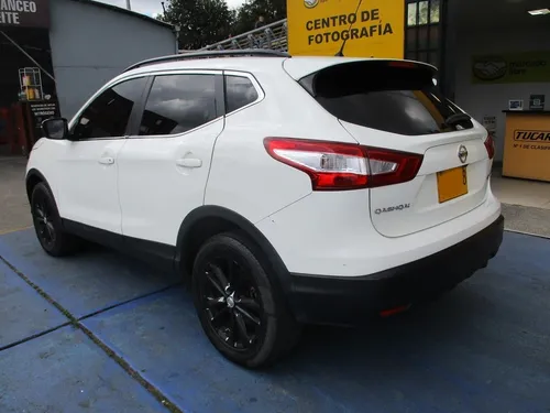Nissan Qashqai 4x2 2000cc At Aa