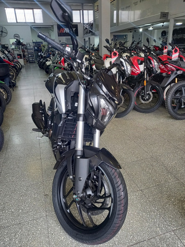 Imagen 2 de 25 de Bajaj Dominar 250 Sparklink Pune Motos