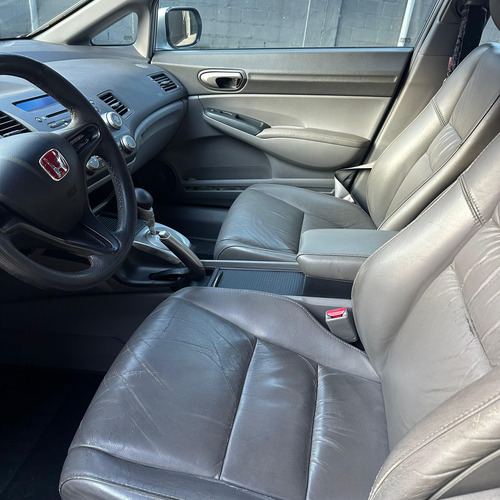 Honda Civic 1.8 Lxs Flex Aut. 4p