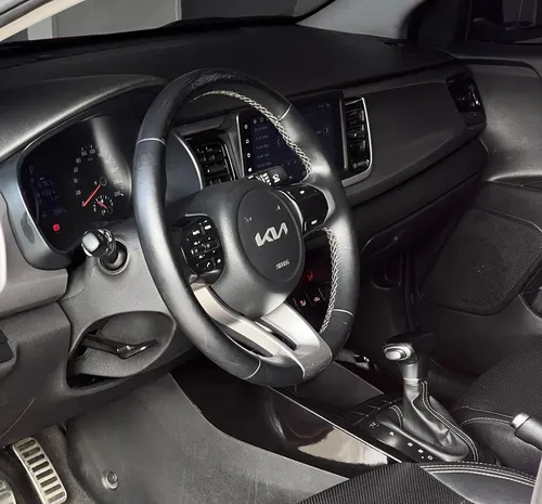 Kia Rio 1.4 Zenith Hb 4 p