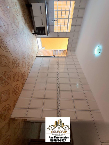 Casa 3 Dorm Sendo Uma Suíte,banheiro, Sala Ampla,cozinha
