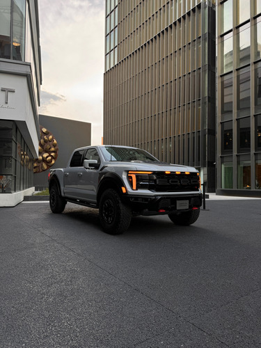 Ford Lobo Raptor 5.2 V8 R 4Wd At