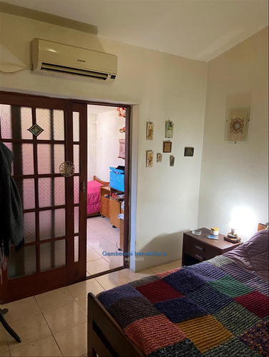 Venta De Dos Casas En Colón A Dos Cuadras De Av. Garzón