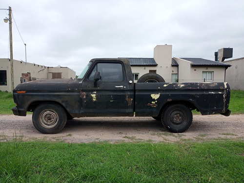 Ford F-100 3.6 Std