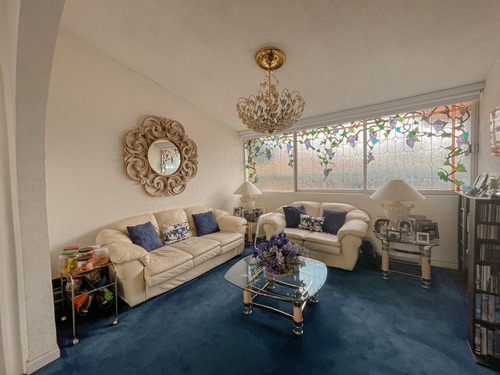 Casa En Venta En Fraccionamiento Villa Satelite La Calera