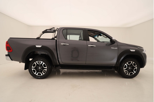 Toyota Hilux 2.8 Cd Srx 177cv 4x2 At