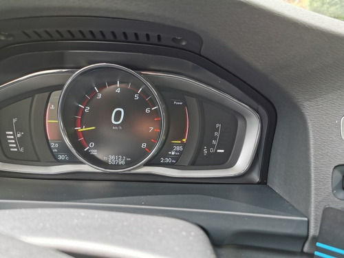 Volvo S60 2015 2.0 T5 Momentum