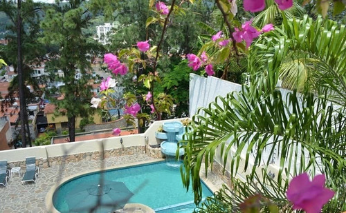 Imagen 12 de 19 de Rosaura Cortez Vende Casa Con Piscina En Urb. El Bosque Valencia (calle Cerrada)