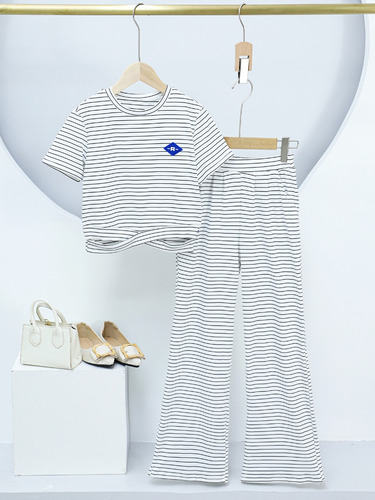 Conjunto De Camisetas Y Pantalones A Rayas De 2 Piezas Para