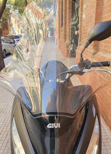 Honda Pcx 150 - Impecable - Con Parabrisas Givi Alto