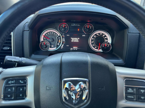 Dodge Ram 1500 Laramie 5.7 V8 4x4