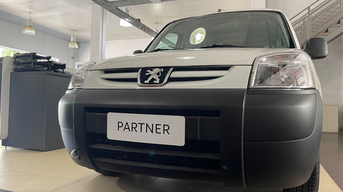 Imagen 7 de 25 de Peugeot Partner Confort Nafta