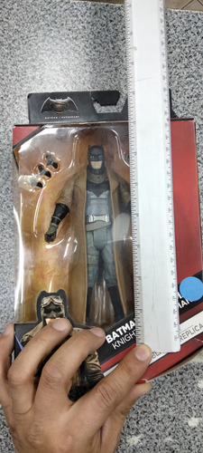Dc Batman Knightmare, Multiverse, Grapnel Blaster Réplica(5) (Usado)