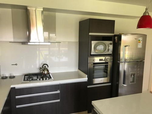 Imponente Casa En Santa Juana