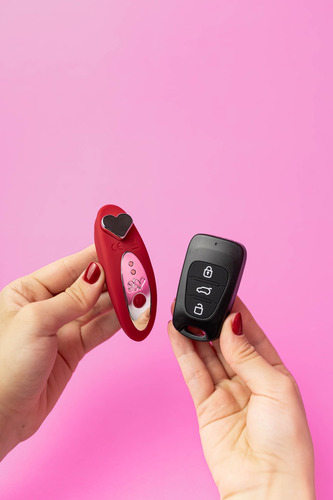 Cherry Calcinha Vibratória Com Controle De Carro Bordô