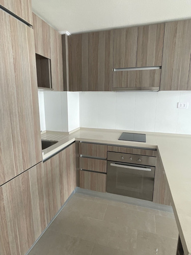 Arriendo 1d Semi Amoblado Laguna Centro, Metro C. Valdovinos