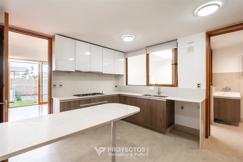 Casa Nueva En Arriendo De 4 Dorm. + Office Sector Monseñor