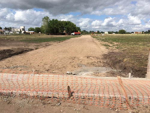 Terreno En Venta En Villa Parque Sicardi 660 Y 13 Bis