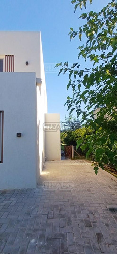 Casa En Alquiler En Haras Santa Maria, Escobar, G.b.a. Zona Norte