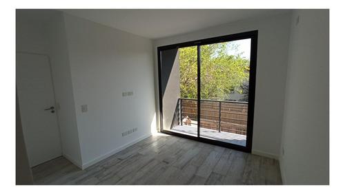 Imagen 17 de 30 de Triplex A Estrenar Complejo Tigre Unidades Disponibles
