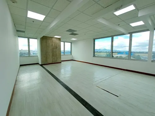 Oficina En Arriendo En Puerta De Teja. Cod A1087039