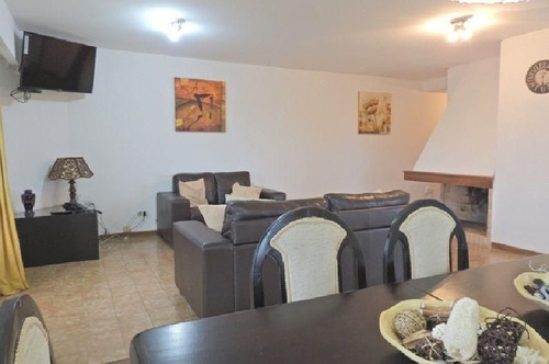 Apartamento En Venta De 3 Dormitorios En Roosevelt