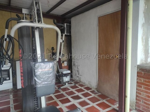 Imagen 23 de 27 de Casa Remodelada Con Piscina Duplex 220mts Conj Privado Palo Negro Estef 22-7076