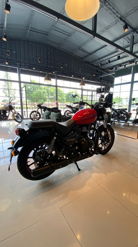 Imagen 2 de 8 de Royal Enfield Meteor 350 Fireball Red