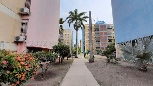 Imagen 22 de 30 de Apartamento En Alquiler Centro Barquisimeto, Semi Amoblado, Cantv E Internet, Servicio Agua Constante, Gas Directo. Información Al 0424-5620928 Flex 22-25591 Z09