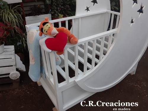 Moises De Madera Con Forma De Luna
