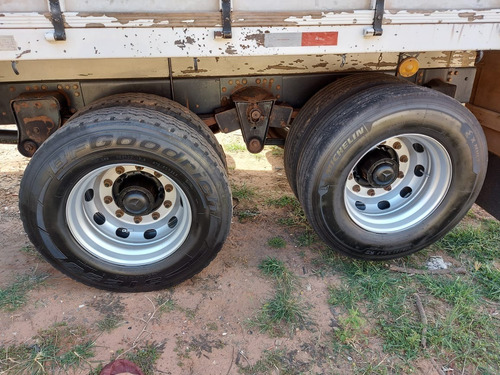 Mercedes 1620 Mb 1620 Com Graneleiro 2008 Revisado R$180.000