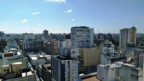 Imagen 6 de 13 de Deslumbrante 3 Amb A La Calle Reciclado C/balcón Zona Centro