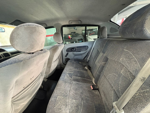 Renault Clio Sed. Privilège Hi-Flex 1.0 16V 4p