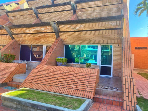 Imagen 8 de 19 de Apartamento Vacacional Tucacas