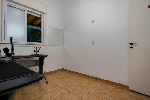 Imagen 13 de 30 de Casa Con Taller-pileta En Venta 5 Amb. La Tablada
