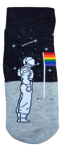 Medias Soquete Astronauta Bandera Arco Iris Fondo Negro Gris Astronauta Bandera Arcoiris Fondo Negro Y Gris Estampado Unico