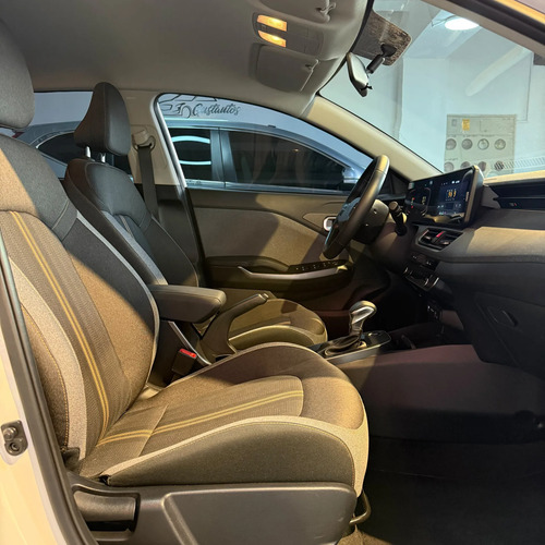 Kia K3 Cross 1.6 Zenith At