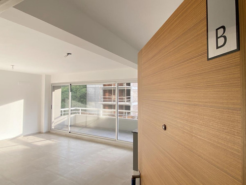 Imagen 2 de 29 de Venta A Estrenar Departamento 2 Amb Av. J B Alberdi Y Pumacahua - Flores Sur