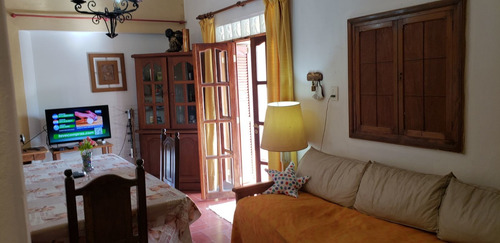 Imagen 4 de 21 de Venta Casa Quinta + Depto. + Casa Caseros Con Pileta Ubicado En Valle Hermoso