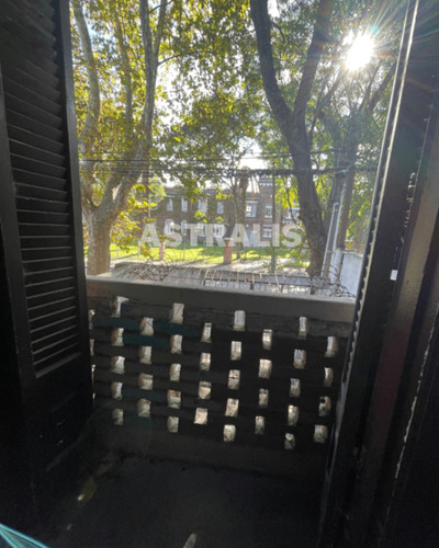 Apartamento En Alquiler De 1 Dormitorio En Cerrito S/ Gastos Comunes