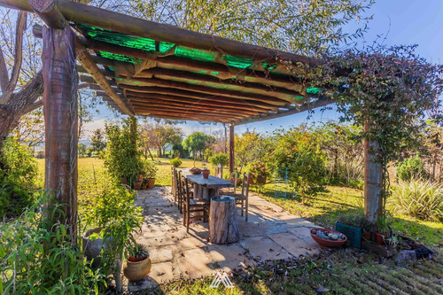 Chacra En Venta En Minas - 5 Dormitorios - Piscina