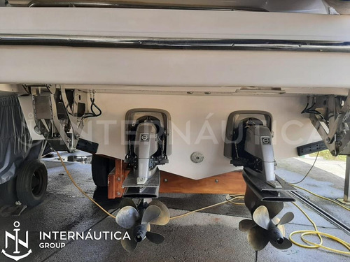 Imagem 3 de 11 de Sessa C40 2017 Phantom Focker Bayliner Triton Ventura Fs