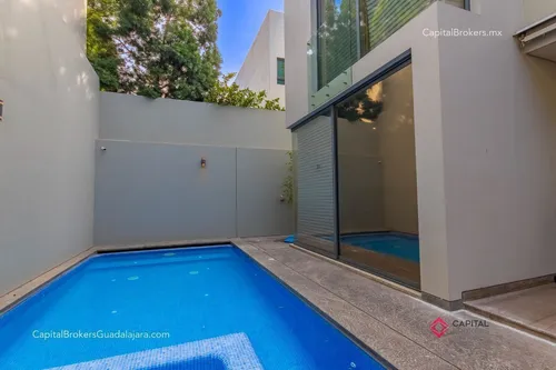 Casa De Lujo Con Alberca En Venta Zona Andares
