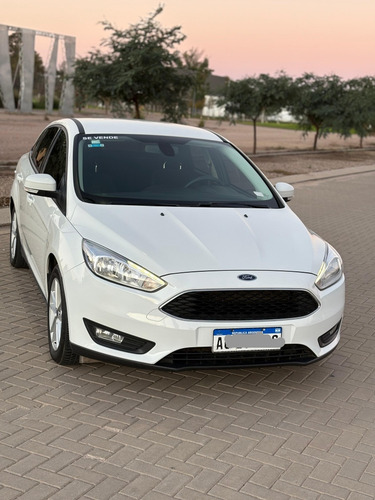 Ford Focus III 1.6 Sedan S