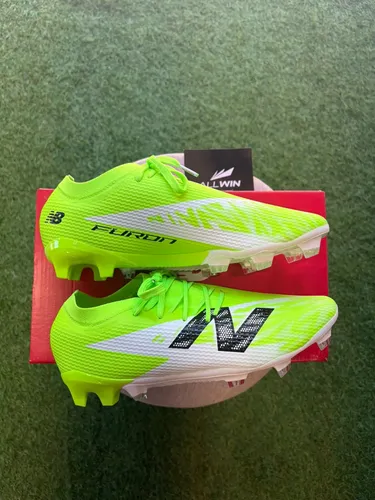 Chuteira Campo New Balance Furon V8 Fg | MercadoLivre