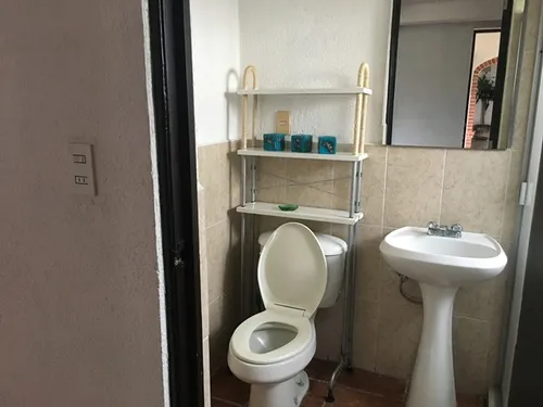 Casa En Venta. En Calle Cerrada En Club De Golf Tequisquiapan, Con Vista Al Campo De Golf