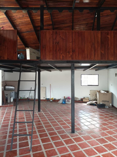 Imagen 13 de 14 de Se Vende Amplia Casa En La Calle Paez El Trigo Abajo Los Teques