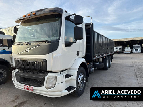 Volvo Vm 260 Caja Granelera 2014 - Acevedo Automóviles
